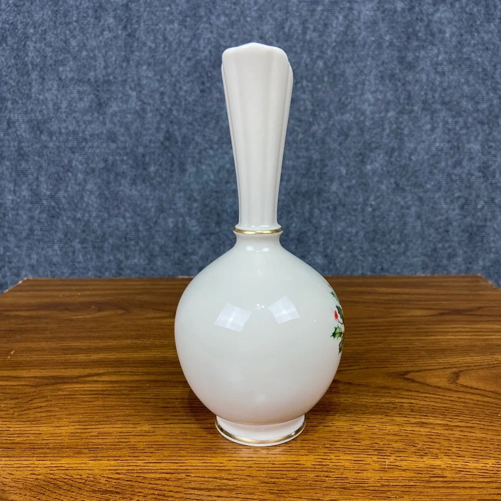 Lenox Vase Ivory Holly Berry Bud Vase Gold Trim‎ Made in USA Christmas Decor